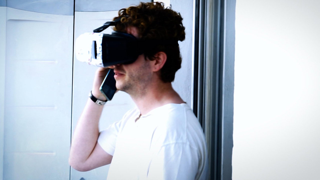 VR