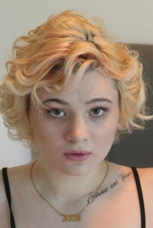 Ellie Smoke