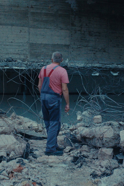 Nothing Remains Nothing Disappears