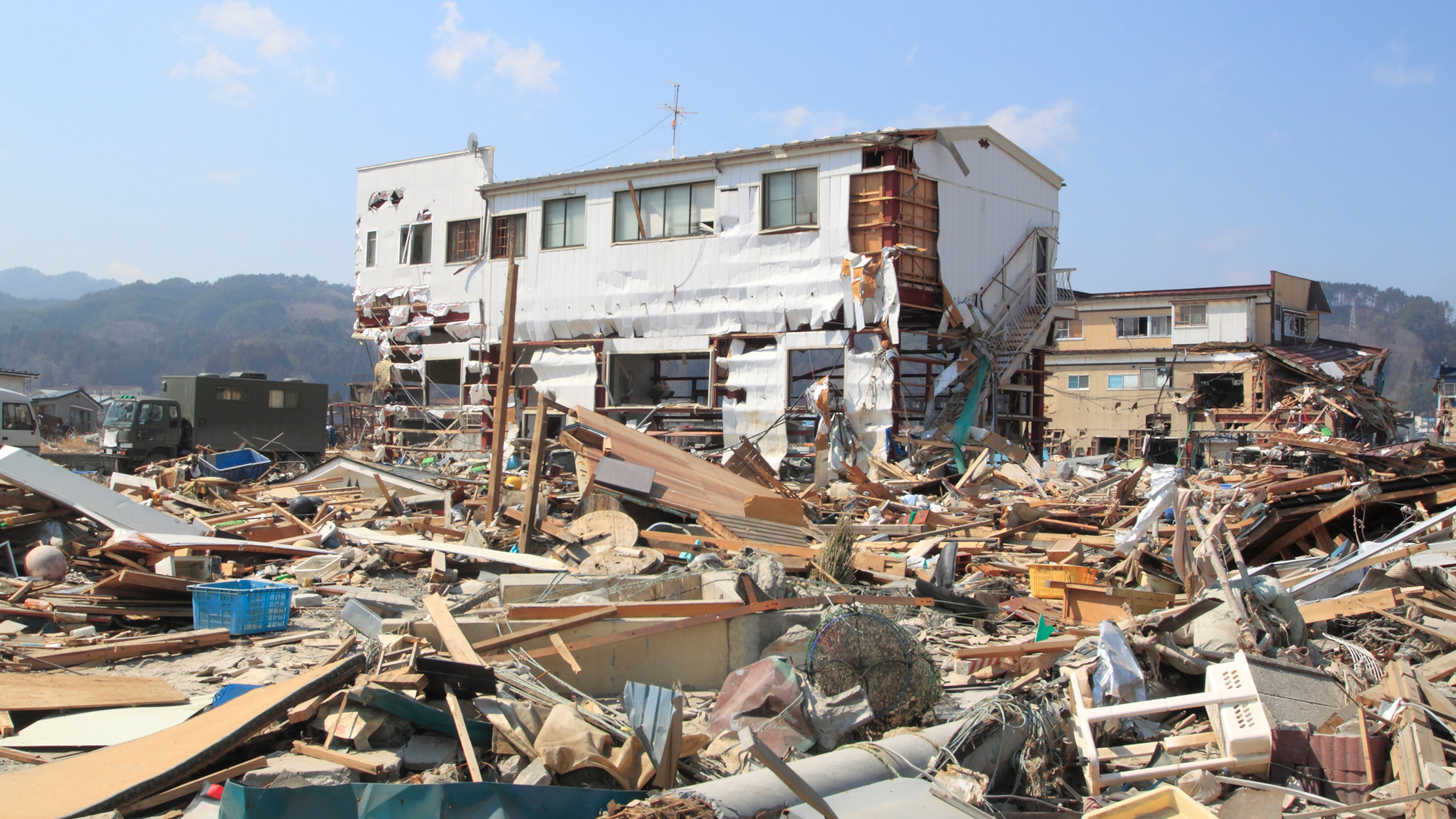 Japan: Hightech against earthquake